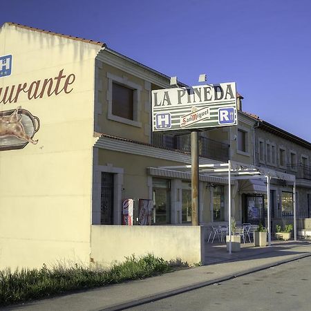 Hostal Restaurante La Pineda Ель-Барко-де-Авіла Екстер'єр фото